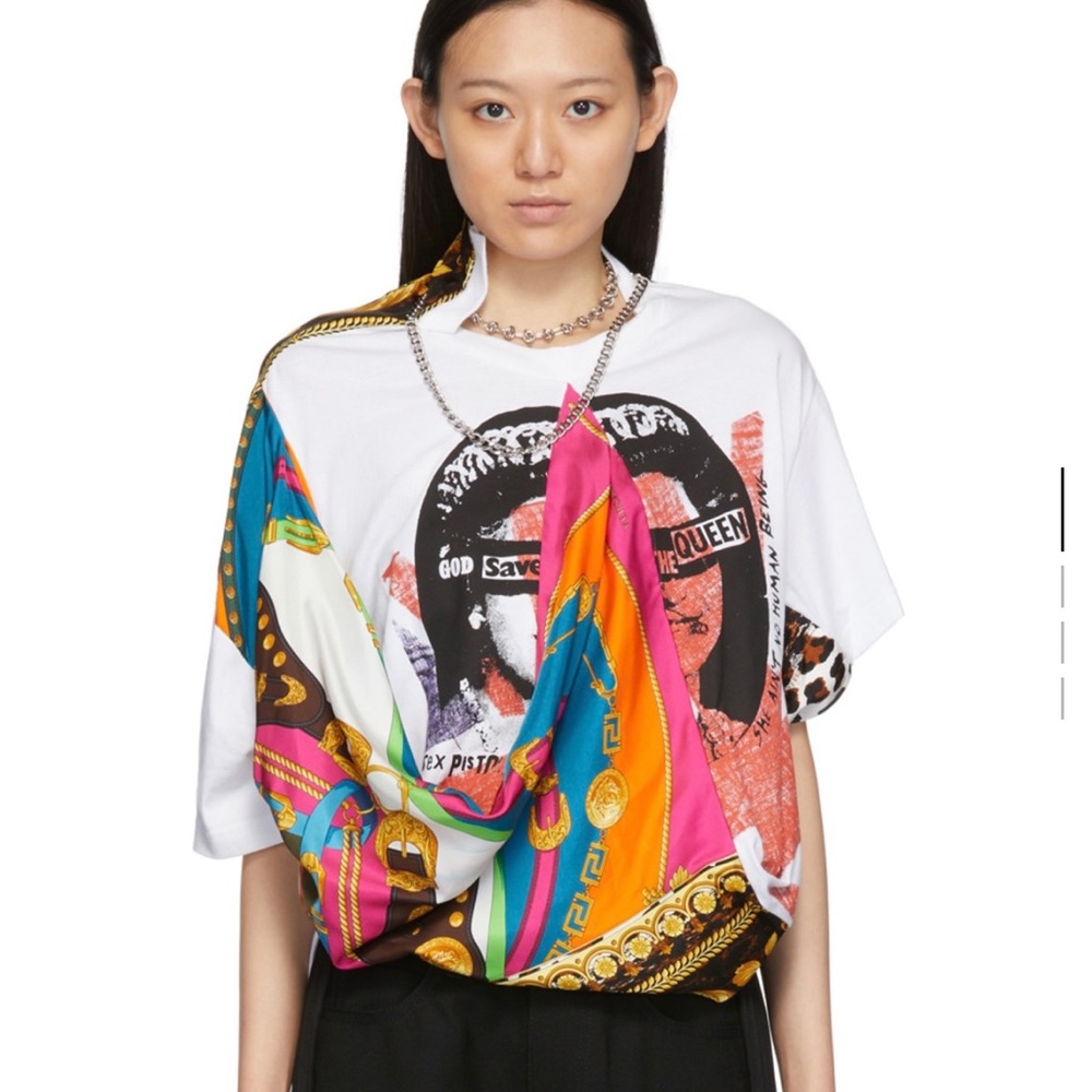 JUNYA WATANABE VERSACE EDITION
God save the Queen T-shirt